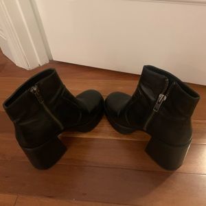 uo leo platform boot
